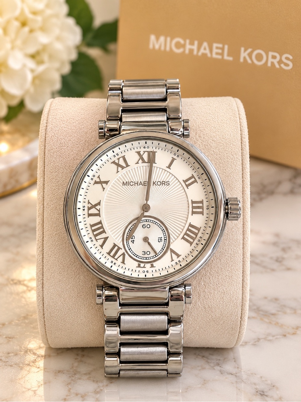 Michael Kors MK5866 Silver Tone Crystal Bezel Watch Roman Numeral✨